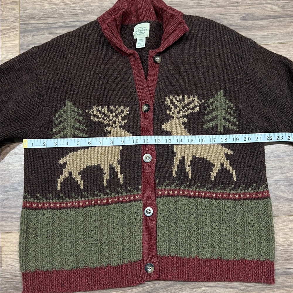 GH Bass Vintage Wool Button Up Sweater Cardigan Deer Tree Burgundy/Brown Medium - Picture 6 of 13